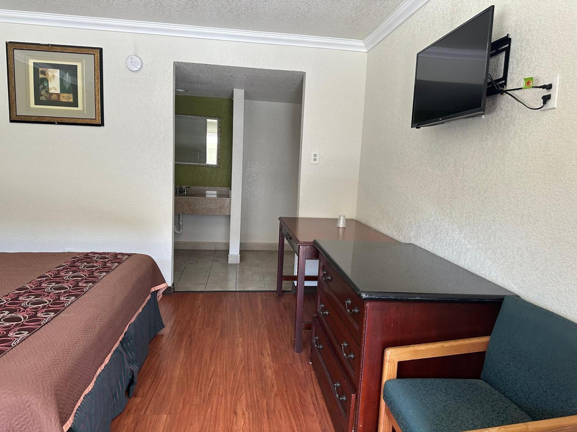 Regency 3* Fresno