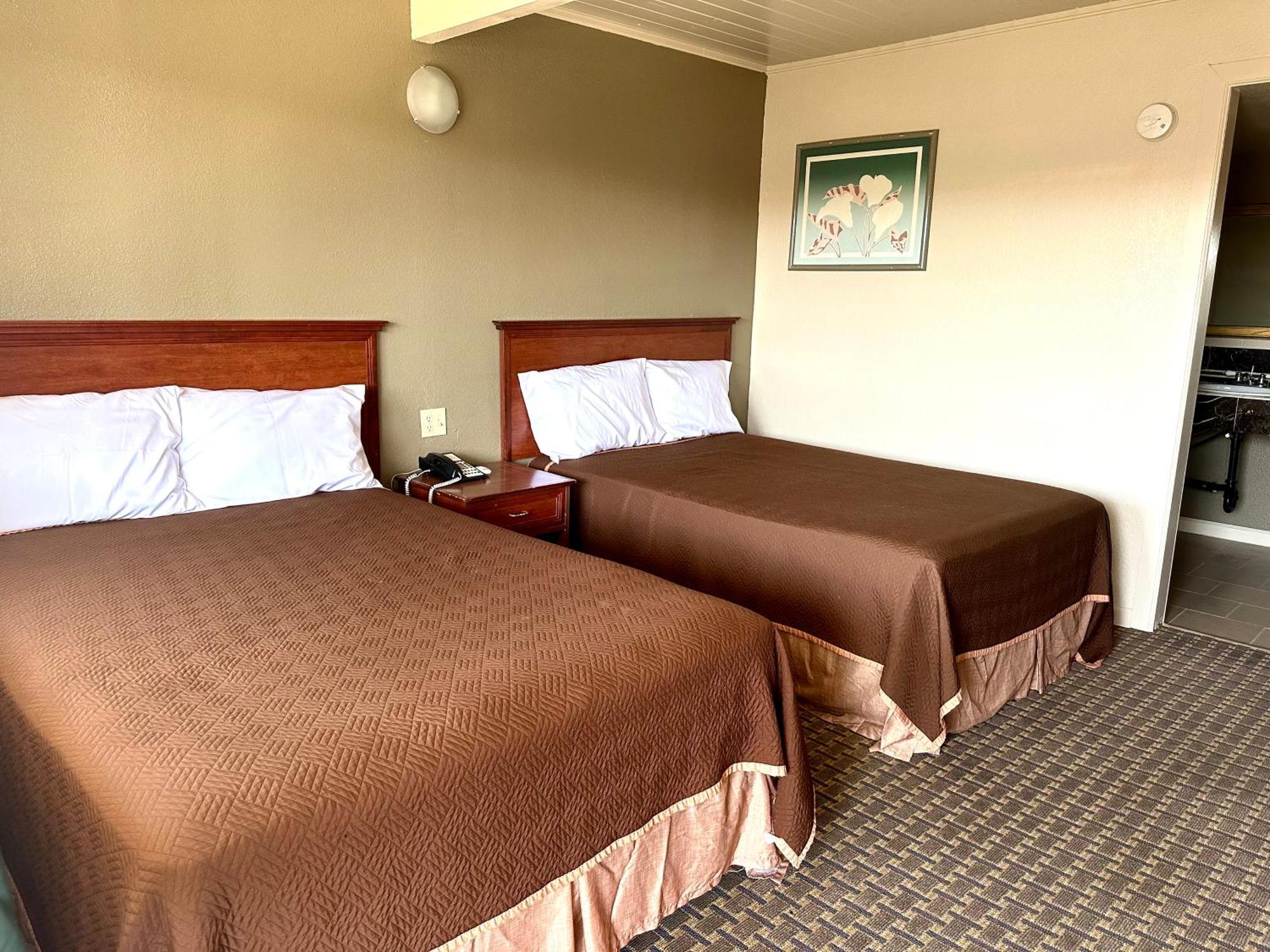 Regency Hotel Fresno